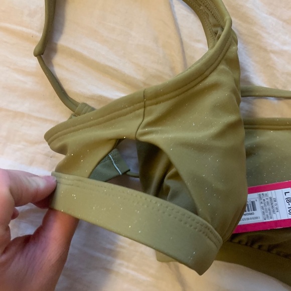BRAND NEW WITH TAGS BIKINI TOP - Picture 3 of 4